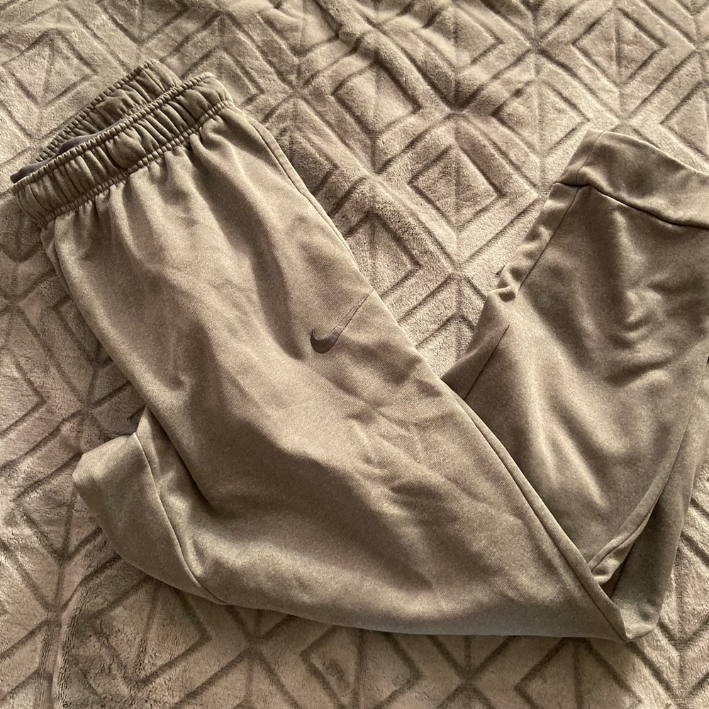 Men’s Large Nike sweats
